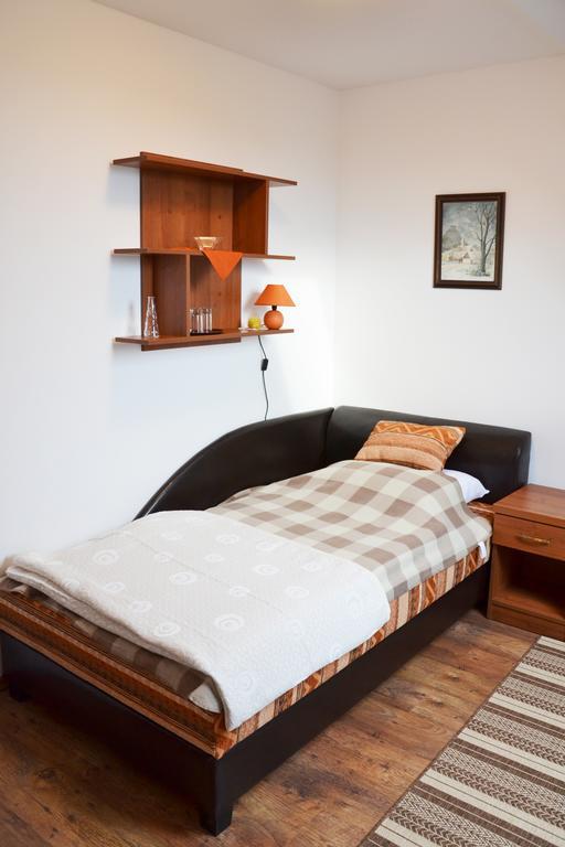 Falusi Patika - Tisza-To Vendeghaz Tiszaszolos Zimmer foto