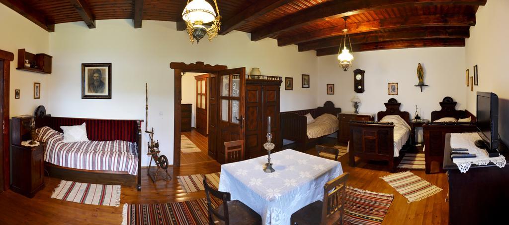 Falusi Patika - Tisza-To Vendeghaz Tiszaszolos Exterior foto
